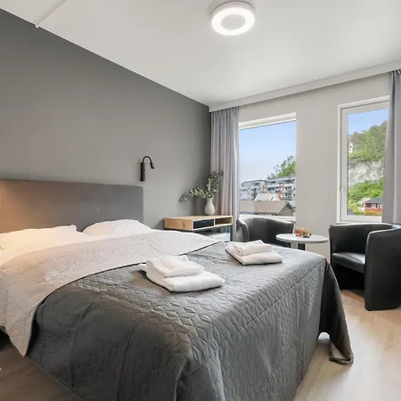 Kinn Hotel 3*