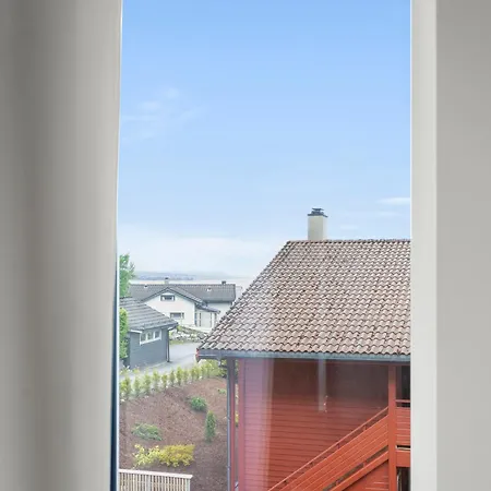 Kinn Отель Флоро