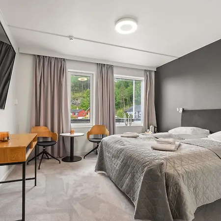 Kinn Hotel 3*