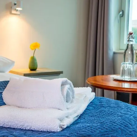 Hotel Kinn Floro