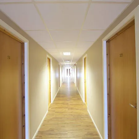 Hotel Kinn 3*